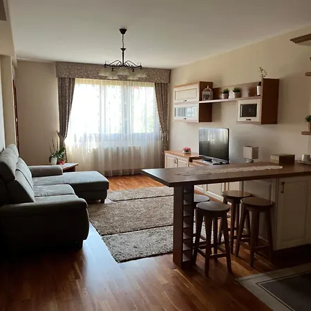 Danube Terrace Elegant With 2 Bedroom And Private Parking Διαμέρισμα Βουδαπέστη