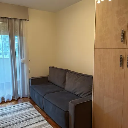 Danube Terrace Elegant With 2 Bedroom With Free Air Conditioner And Private Parking Apartment