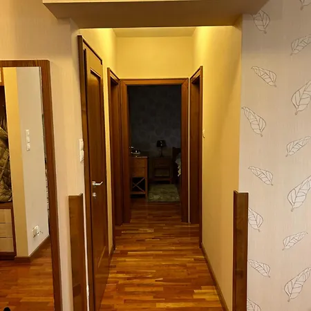 Danube Terrace Elegant With 2 Bedroom And Private Parking Lägenhet *